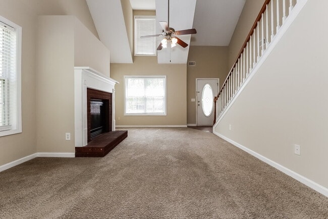 Building Photo - 754 Patriot's Point St