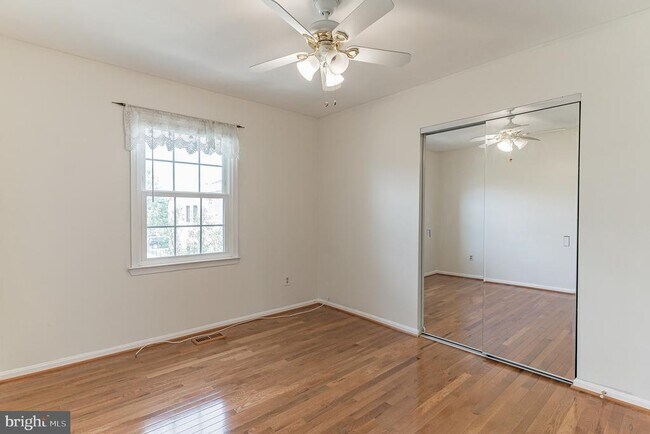 Building Photo - 7422 Adams Park Ct
