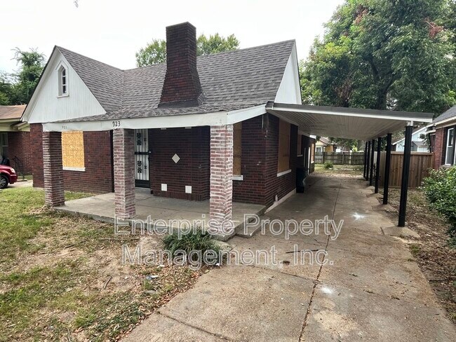 Building Photo - 923 Garland St