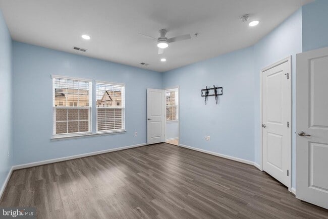 Building Photo - 4559 Tinder Box Cir