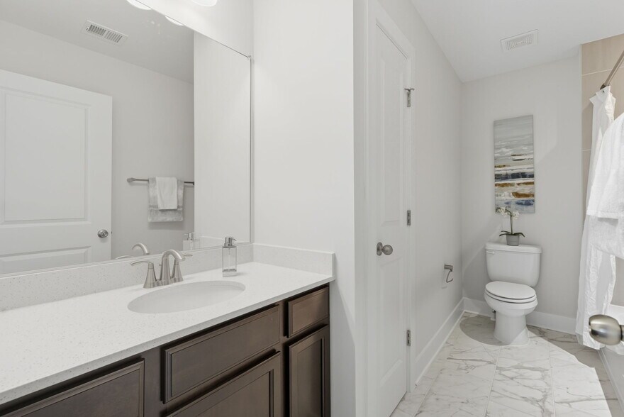 Building Photo - 328 Ridge Rd