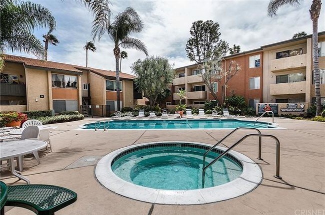 Building Photo - Sonterra Condominiums