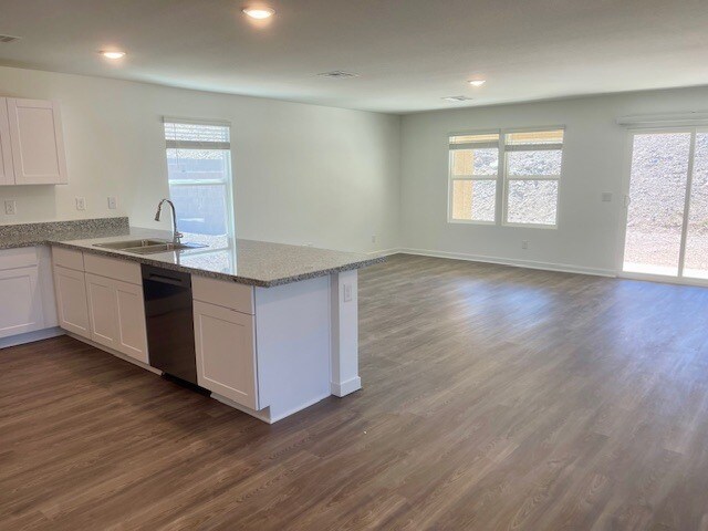 Building Photo - 2566 Aaron Pl