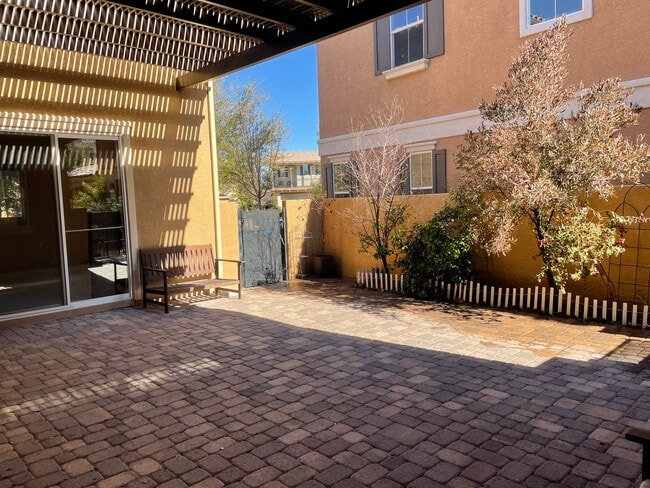 Building Photo - 3137 Degas Tapestry Ave