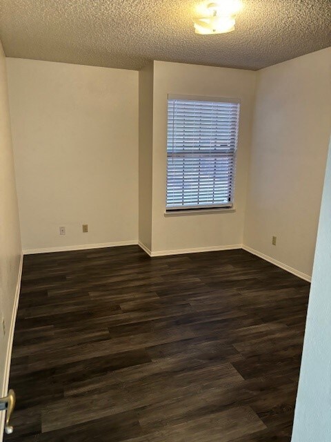 Building Photo - 43427 Buena Vista Way