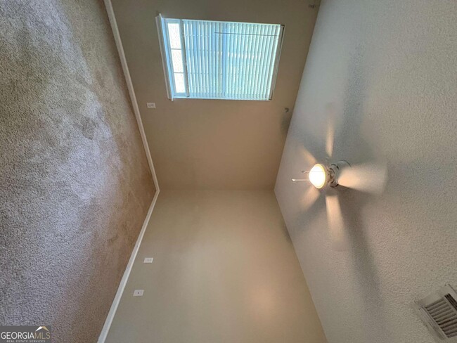 Building Photo - 108 Crestwood Ct