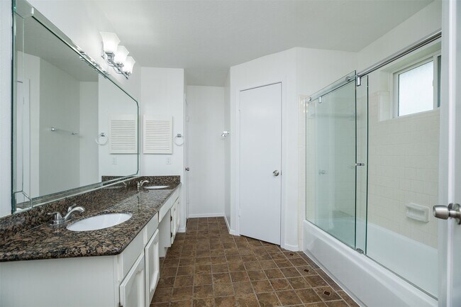 Building Photo - 12410 Pantano Drive