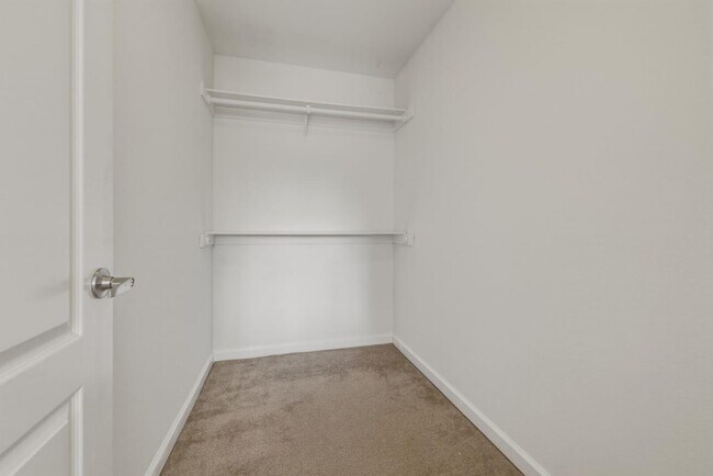 Building Photo - 1144 Yarwood Ct