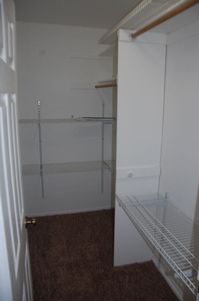 Building Photo - Two Bedroom Goleta Condo