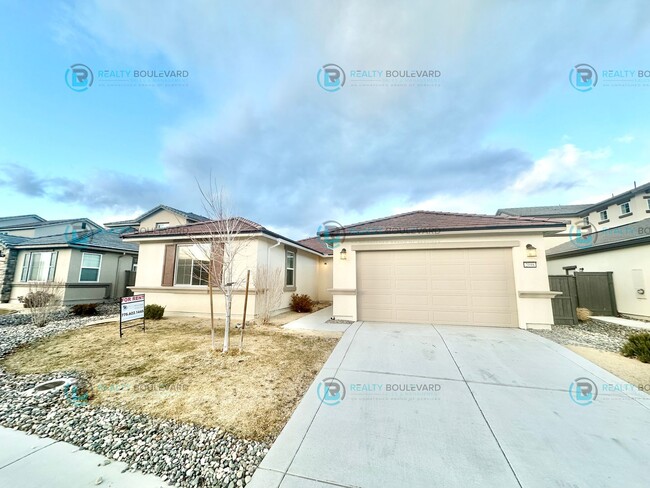 Primary Photo - Beautiful 4 Bedroom, 2 Bathroom, 2 car gar...