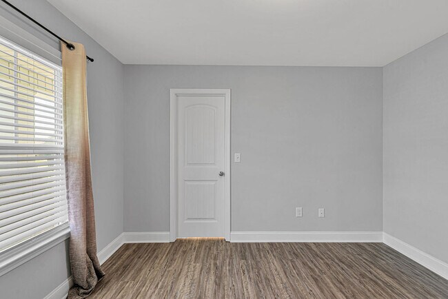Building Photo - 203 Pastoral Ct