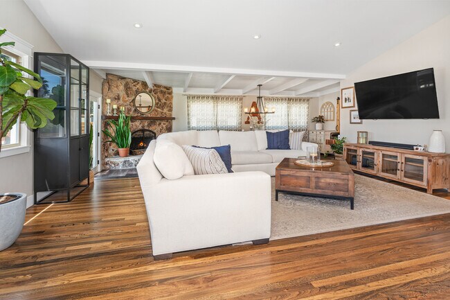 Building Photo - 246 Copper Ave