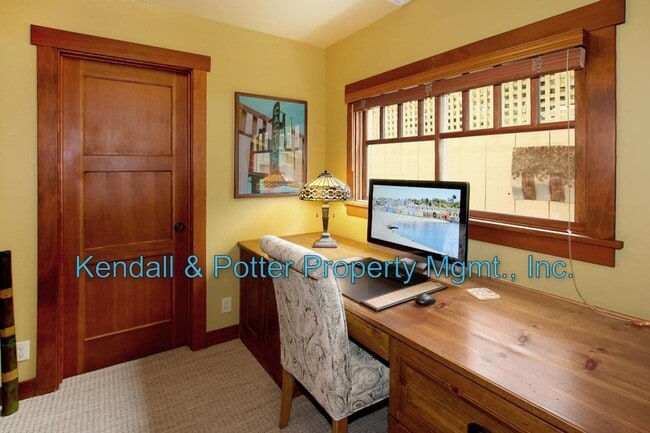 Building Photo - 508 Escalona Dr