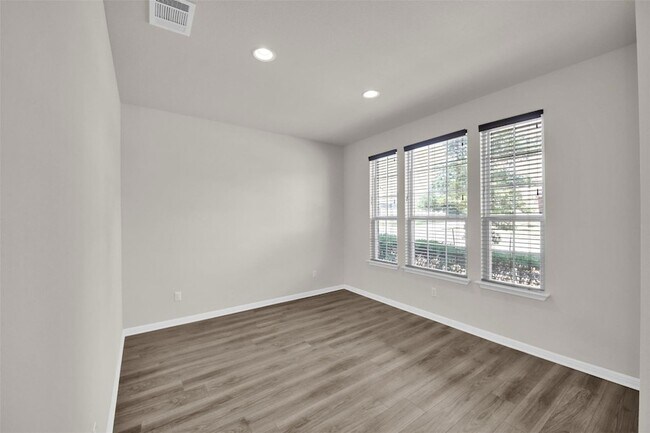 Building Photo - 1829 Chickasaw Run