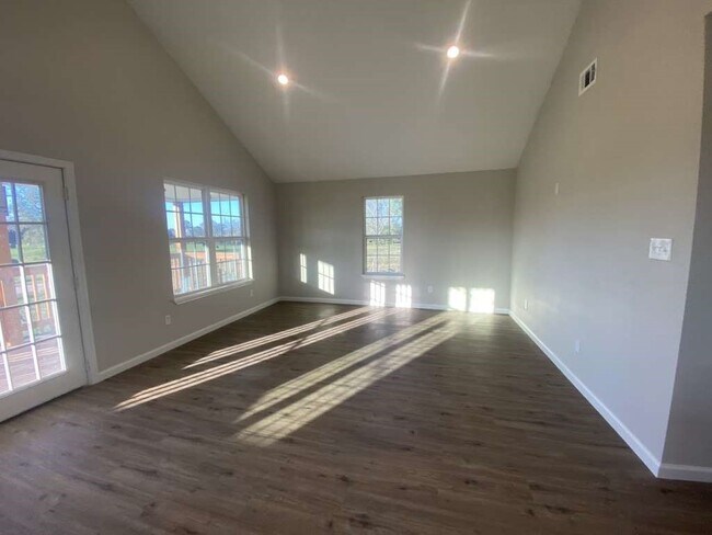 Building Photo - 1048 Cypress Lakes Cir