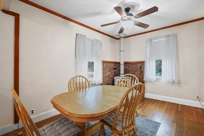 Building Photo - 32 Beloit Rd