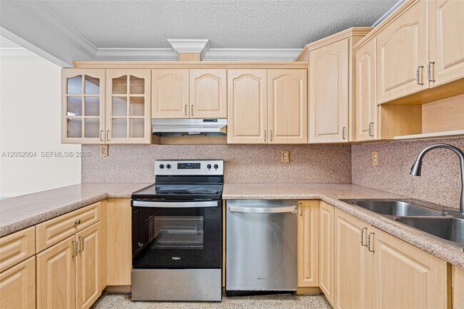 Building Photo - 1333 W 37th St