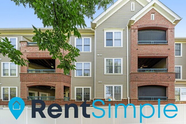 Building Photo - 13890 Chelmsford Dr