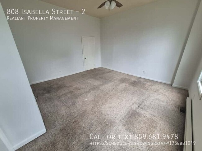Building Photo - 808 Isabella St
