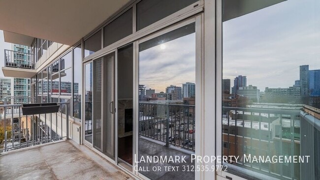 Building Photo - 1600 S Prairie Ave