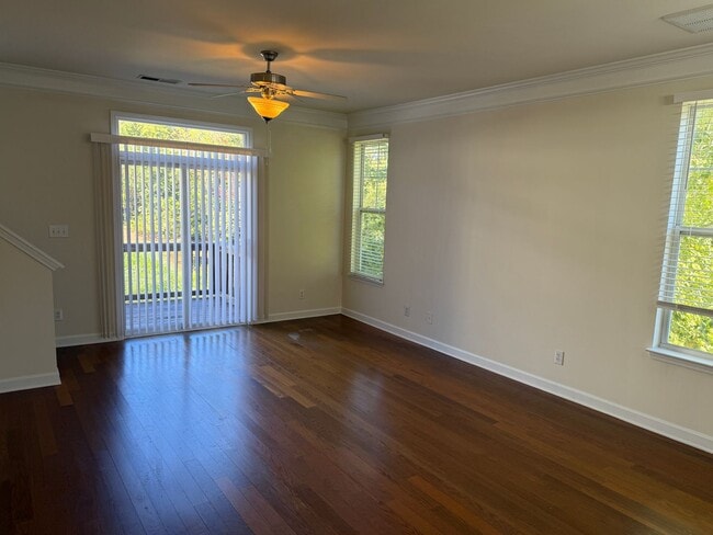 Building Photo - 9122 Vilandry Way