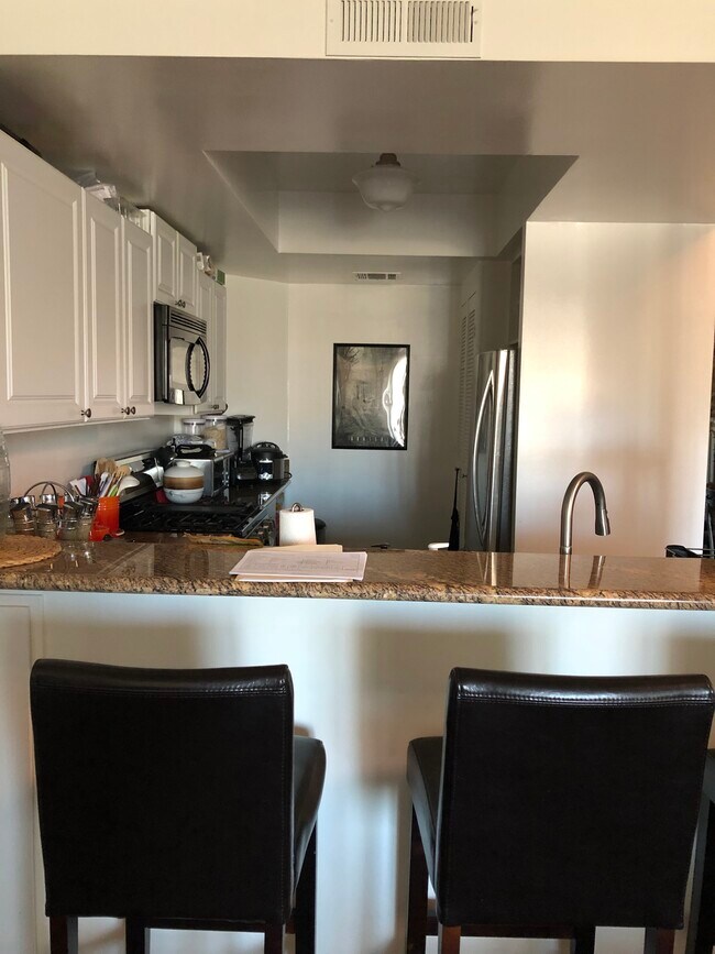Kitchen/Breakfast Bar - 1808 Manning Ave