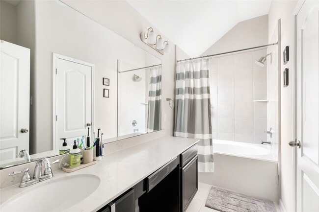 Building Photo - 5206 Misty Ln