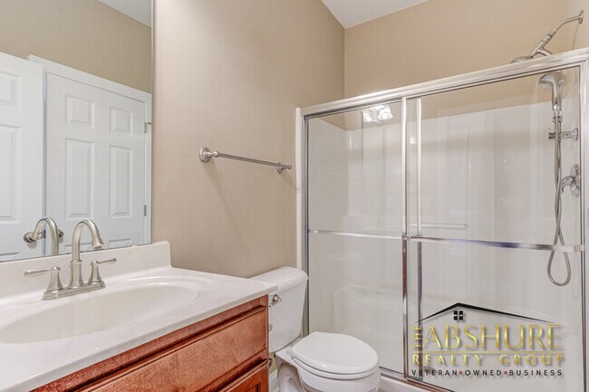Building Photo - 325 Timber Meadow Lake