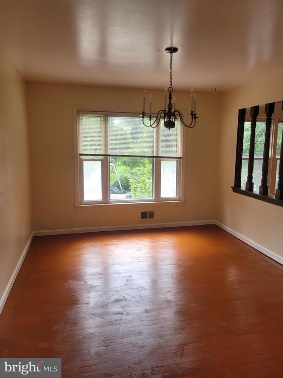 Building Photo - 11801 Fairgreen Ln