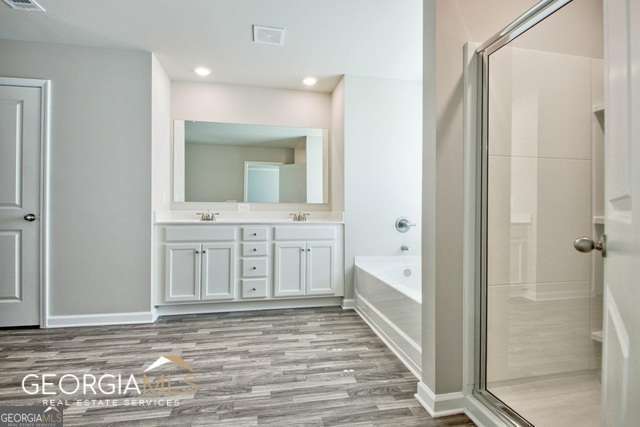 Building Photo - 6 Sepia Oak Dr