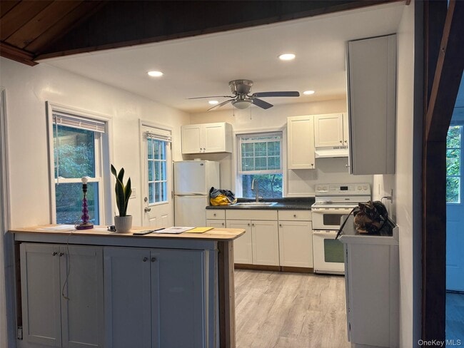 Building Photo - 180 New York Ave