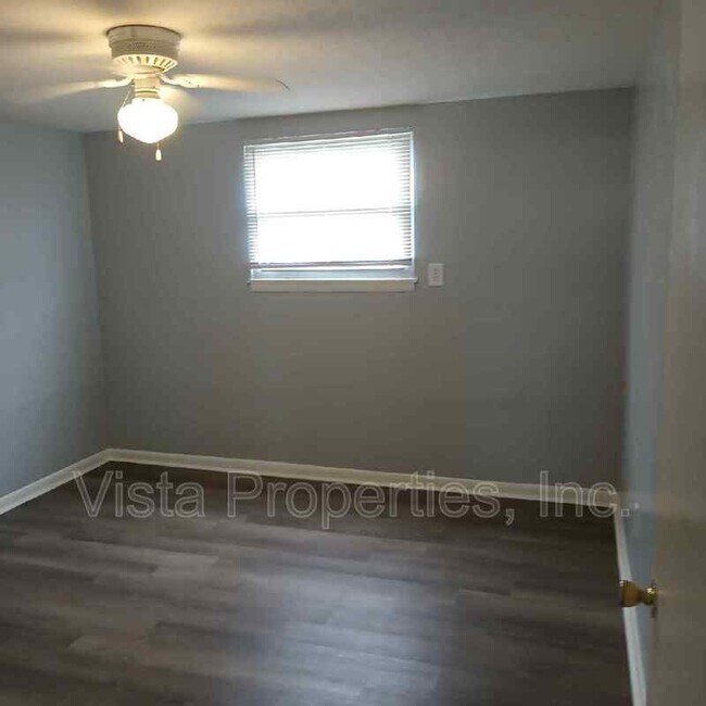 Building Photo - 4903 Saddlebrook Ln
