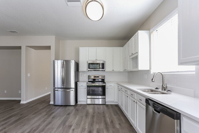 Building Photo - 1703 Chalksand Way