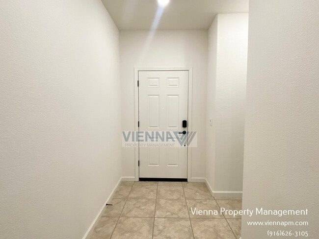 Building Photo - 9184 Osterville Dr