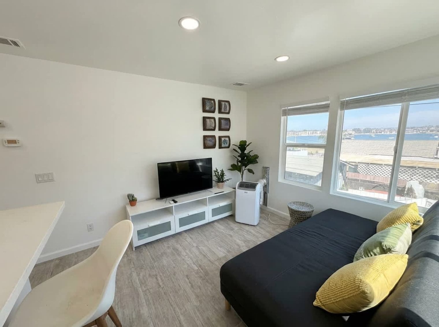 Building Photo - 822 Vanitie Ct