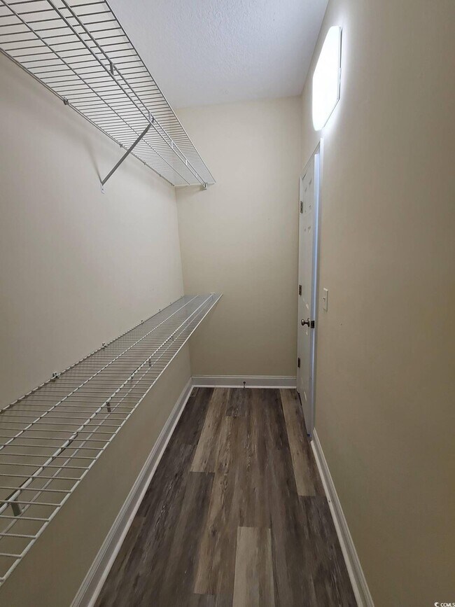 Building Photo - 601 Cottontail Trail