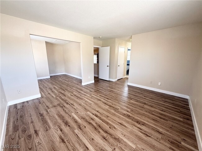 Building Photo - 2613 Pinerock St