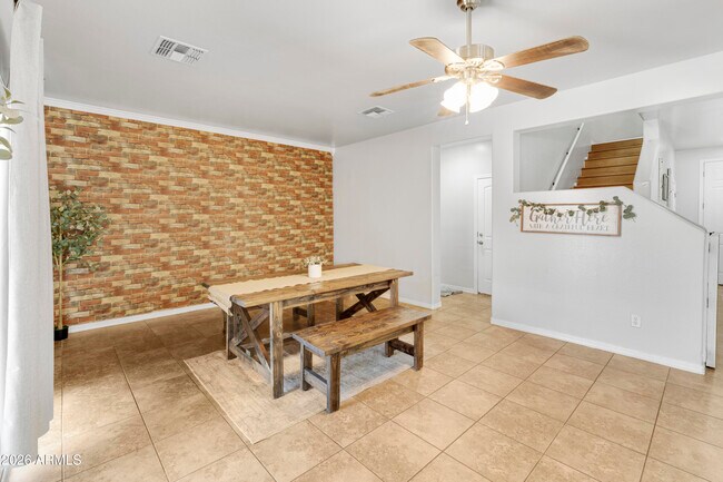 Building Photo - 40893 W Bedford Dr