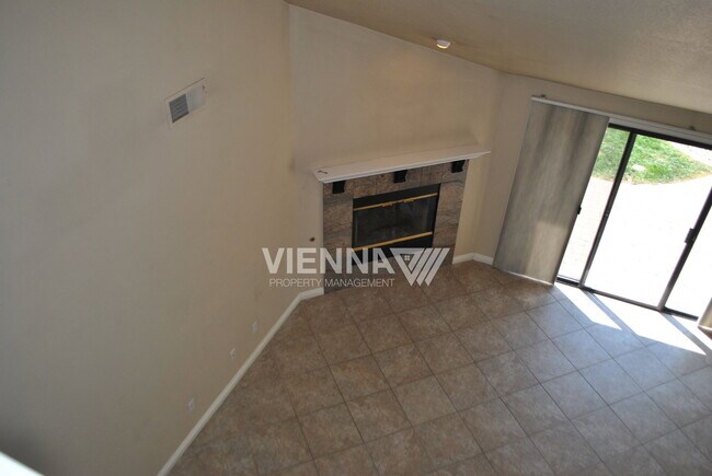 Building Photo - 5325 Thunder Ridge Cir