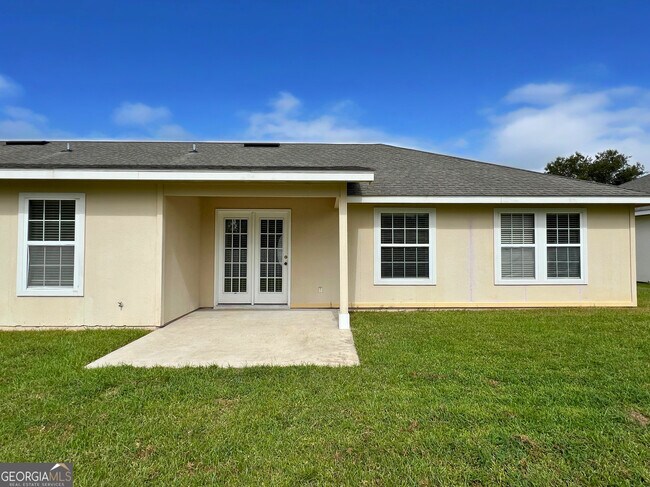 Building Photo - 218 Royal Palms Ave