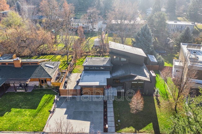 Building Photo - 3132 Crane Creek Rd