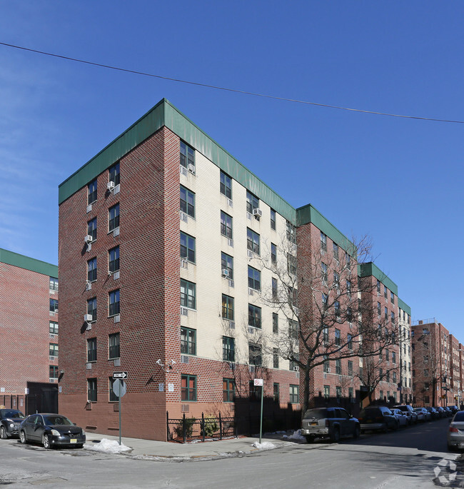Primary Photo - Remeeder Houses