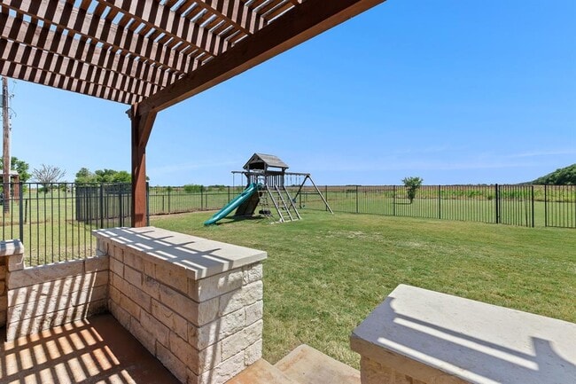 Building Photo - 200 Co Rd 453