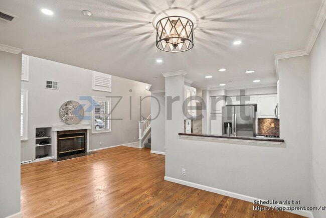 Building Photo - 6344 Holly Gillingham Ln