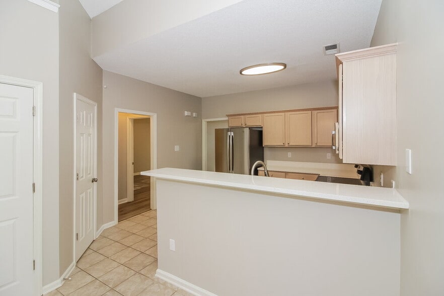 Building Photo - 600 W Ashley Glen Cir