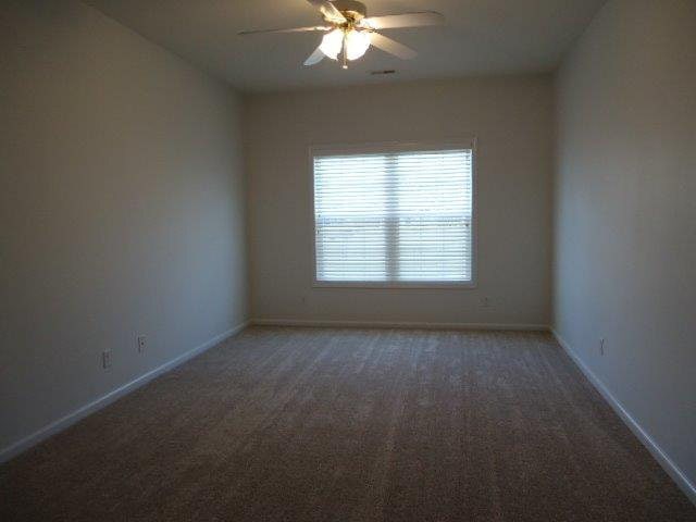 Building Photo - 329 Egret Ct