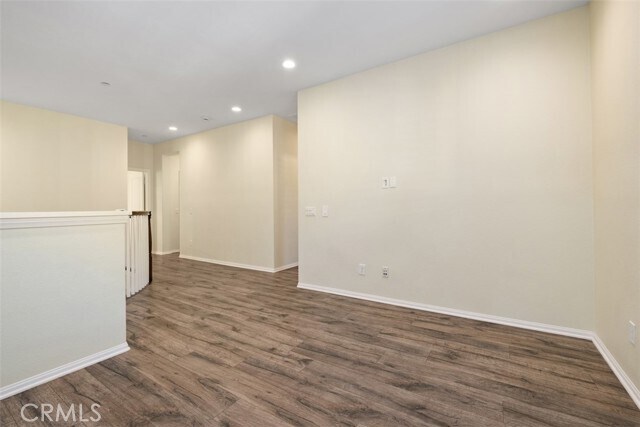 Building Photo - 3 Lavanda St