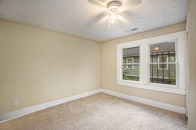 Building Photo - 1162 Sims St SW