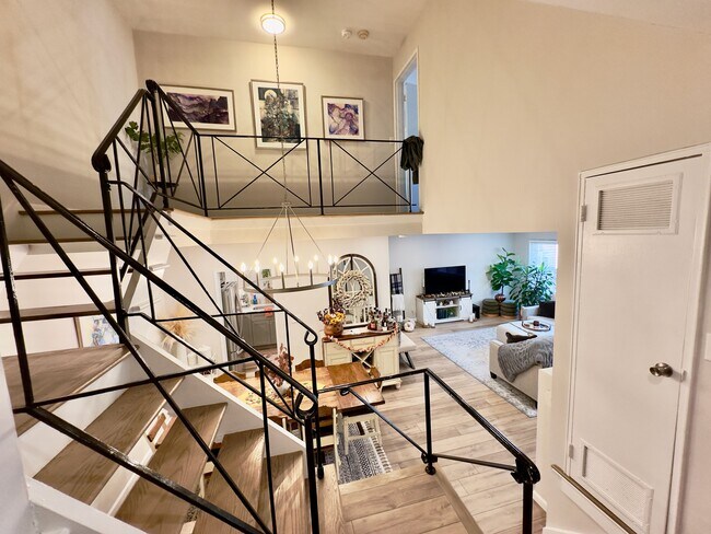 Building Photo - 361 Claremont Ave