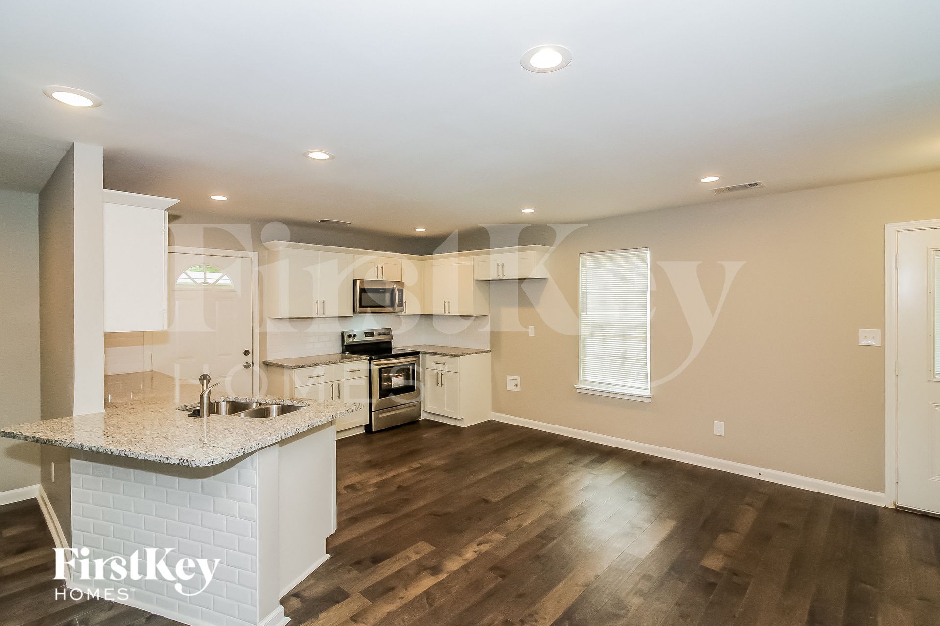 Building Photo - 6301 Green Grove Dr